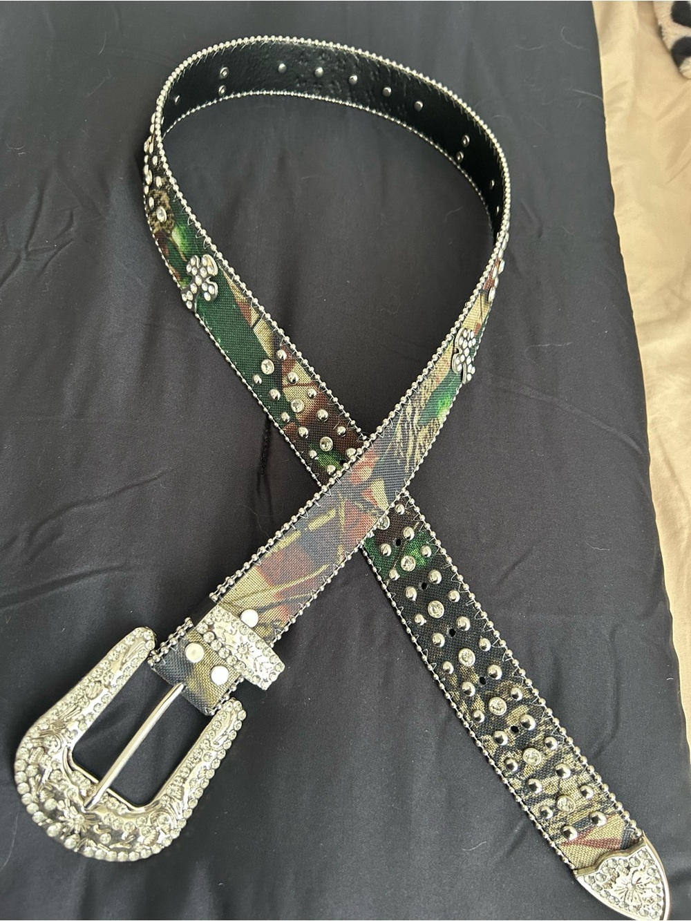Women’s Embellished Camo Print Western Belt - Green/Black